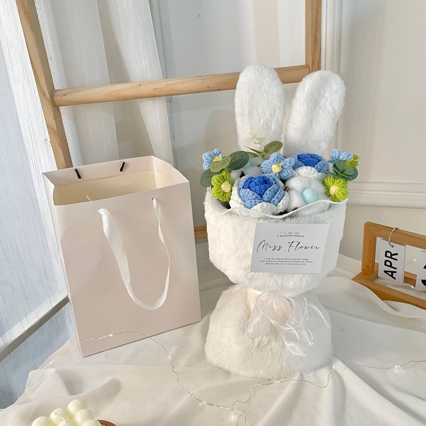 Creative Knitted Rabbit Ears Bouquet